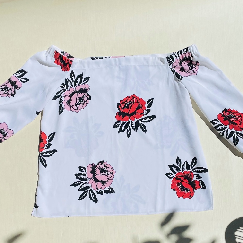 Ann Taylor Factory Off the Shoulder Blouse with Link and Red Roses
